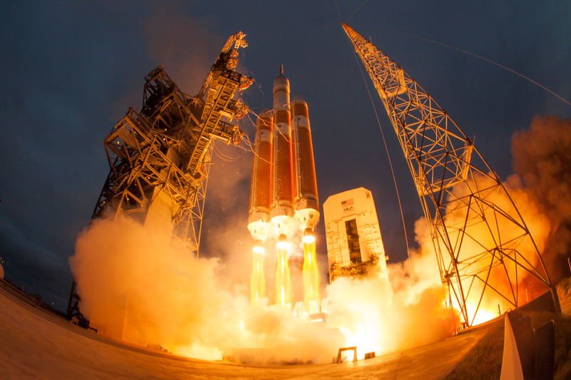 Illustration for article titled 11 stunning images of rocket launches